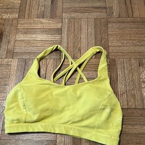 Lululemon Sports Bra Sz 8 GUC pads included